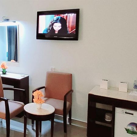 Signature Inn Hotel Deira Дубай Стая снимка