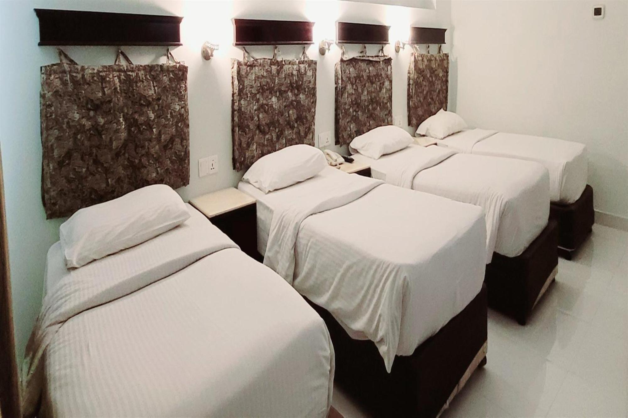 Signature Inn Hotel Deira Дубай Стая снимка